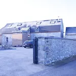 Le Presbytere De Oda ve Kahvaltı