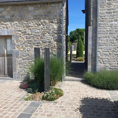 לינה וארוחת בוקר Le Presbytere De