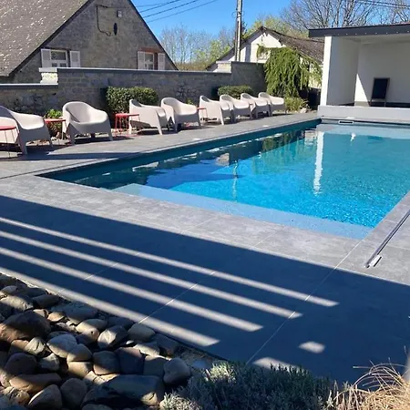 Le Presbytere De Bed & Breakfast Sautour
