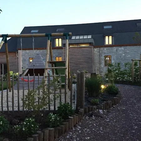 Le Presbytere De לינה וארוחת בוקר