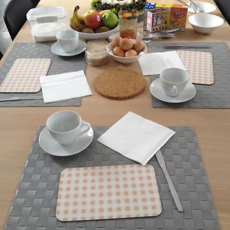 Le Presbytere De Bed & Breakfast Sautour