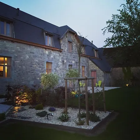 לינה וארוחת בוקר Le Presbytere De Sautour